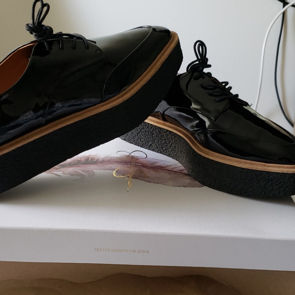 Shoes - Picture 4 of 4